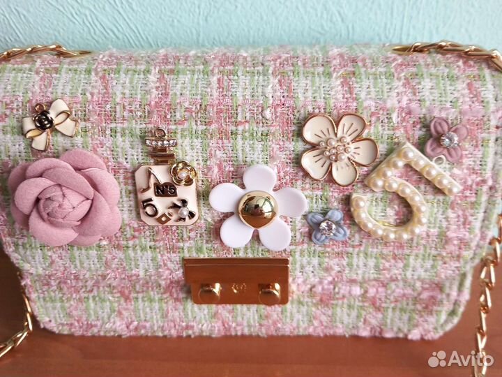 Дизайнерская маленькая сумочка на цепочке