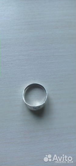 Серебряное кольцо