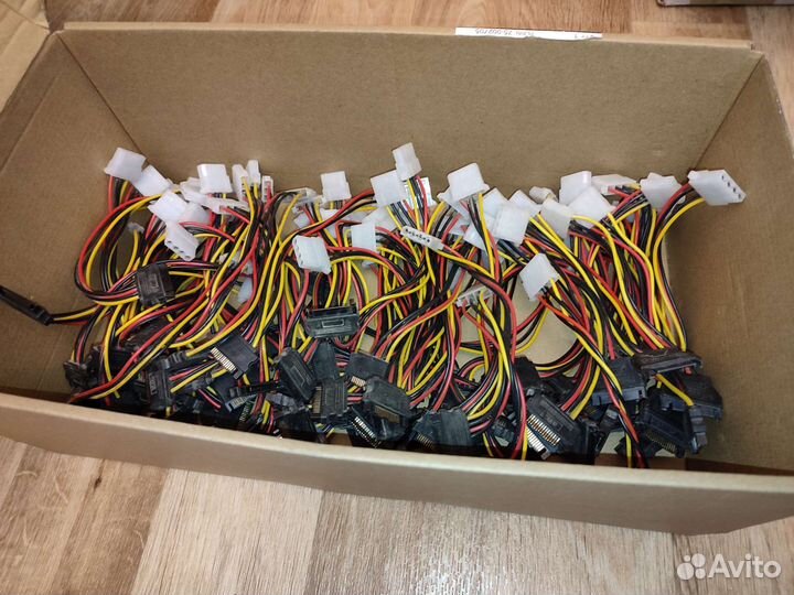 Переходник SATA to Molex