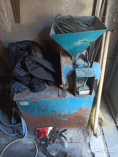 Дробилка для зерна бу