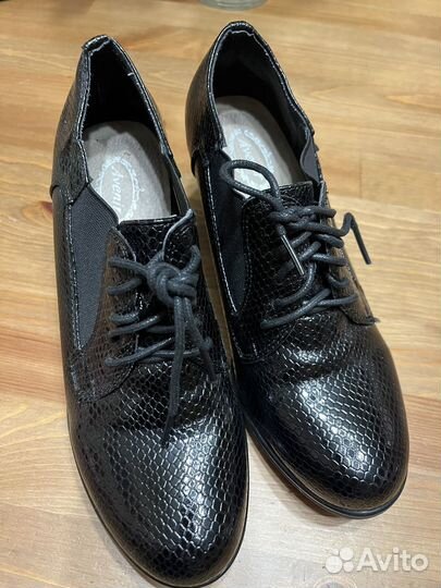 Ботинки женские