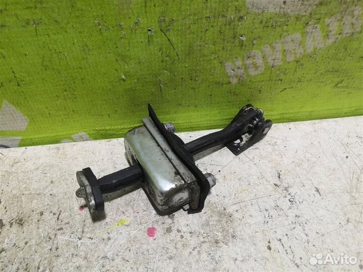 Ограничитель двери Форд Фокус 2