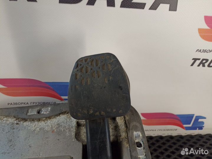 A9402940301 Блок педалей Mercedes-Benz Axor