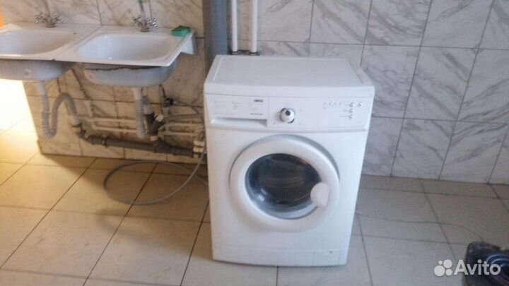 Стиральная машина zanussi