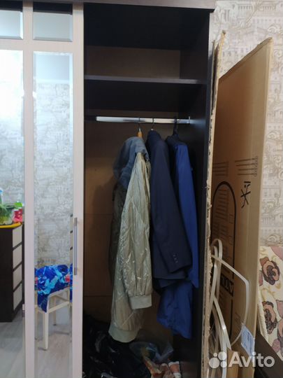 Продам шкаф, очень вместительный, самовывоз