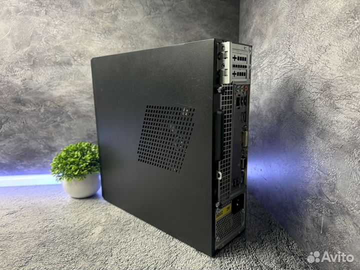 Миниатюрный компьютер 4 ядра/8 RAM/256 SSD