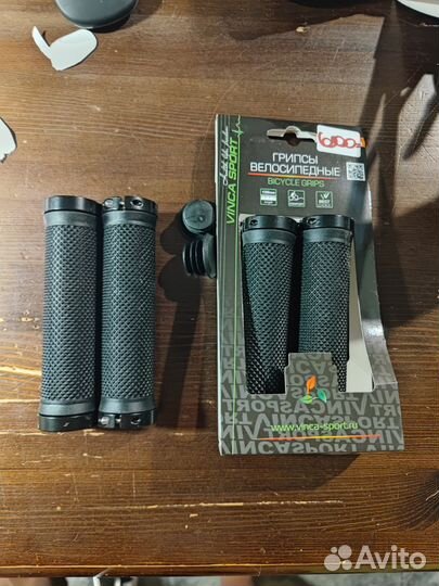 Грипсы черные зажимы ручки на руль быстросъёмные