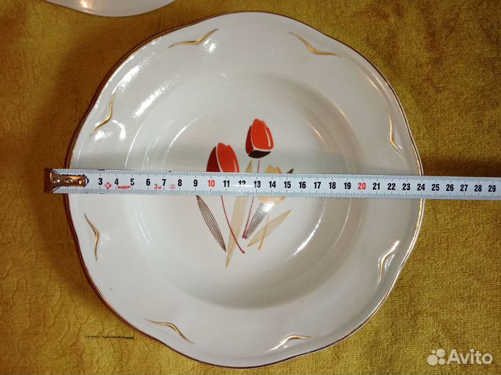 Тарелки и блюдо советских времен и др