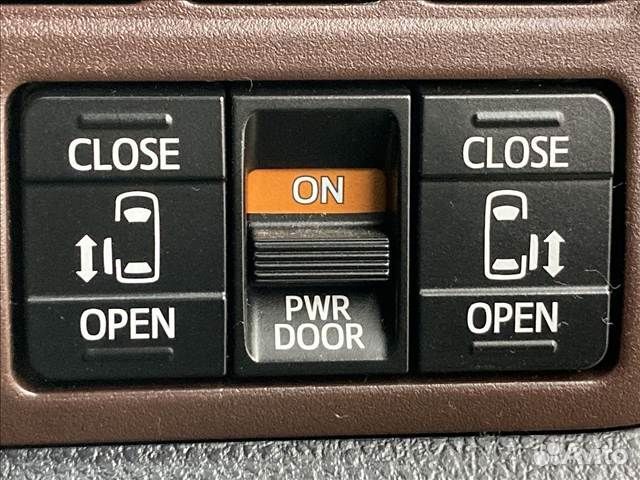 Toyota Esquire 1.8 CVT, 2019, 20 000 км