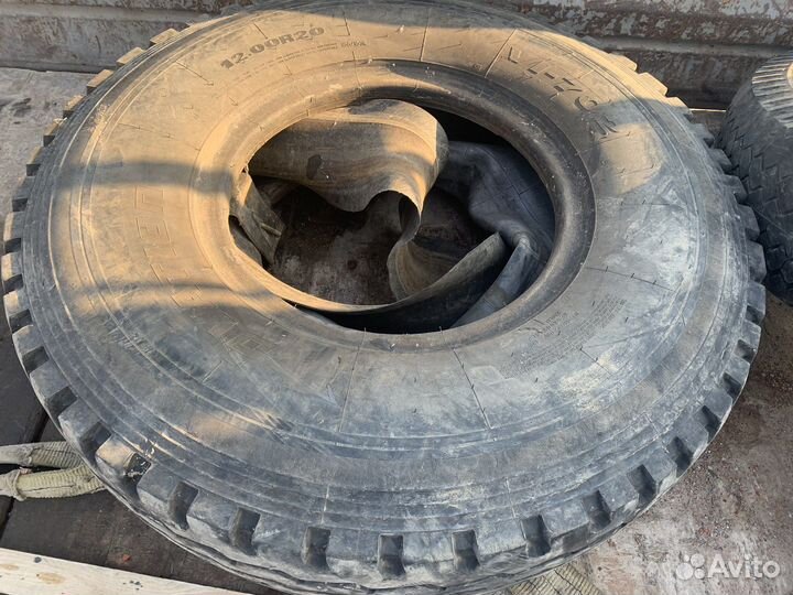 Ovation VI-702 12.00/20 R12