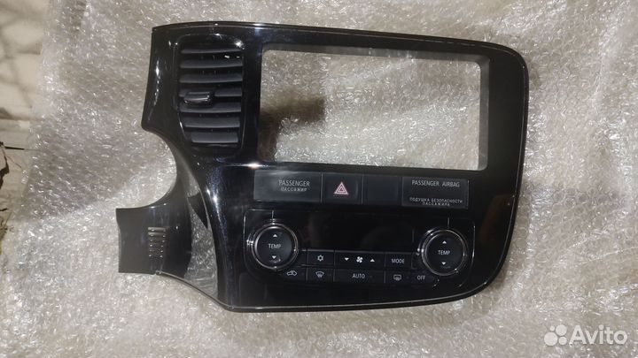 Регулятор отопителя в сборе Mitsubishi Outlander