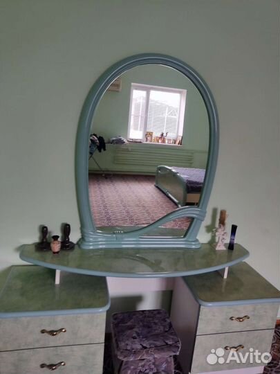 Продам спальный гарнитур бу, состояние 4+