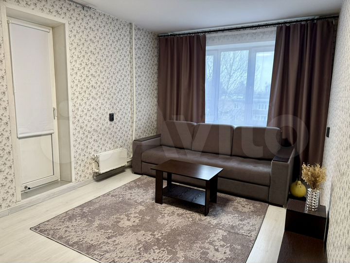 2-к. квартира, 54 м², 6/10 эт.