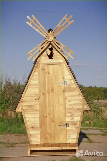 Дачный туалет деревянный