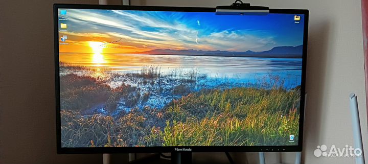 Продам LCD монитор 24