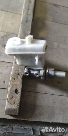 Продам главный тормозной цилиндр