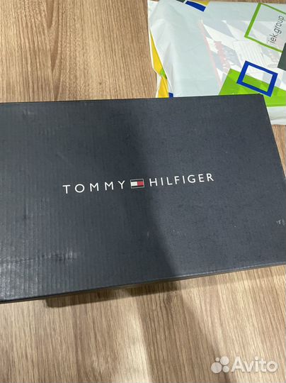 Новые кожаные кеды 39р Tommy Hilfiger оригинал