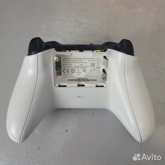 Игровая приставка xbox ONE S 1681 1Тб