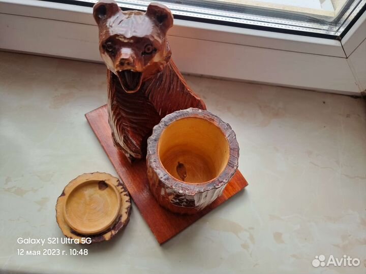 Медведь с бочонком