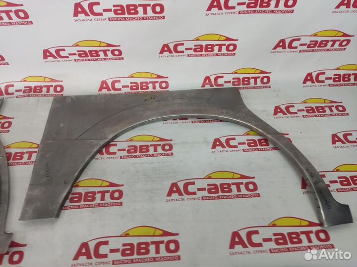 Арки задние Ниссан Серена. C24. 99-05 г.в