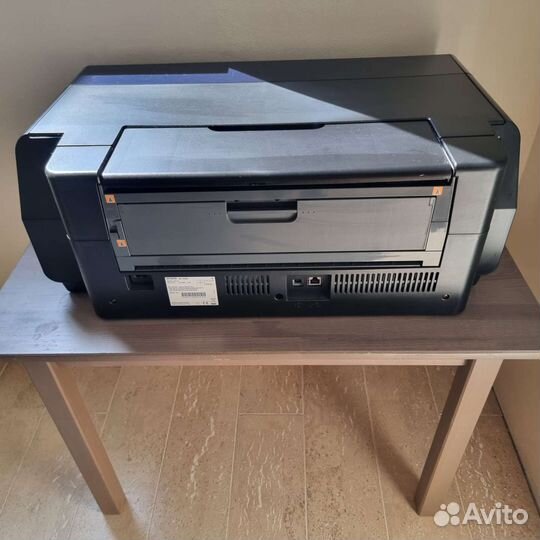 Цветной струйный принтер Epson SureColor P600