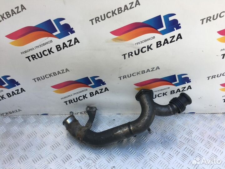 Патрубок системы охлаждения