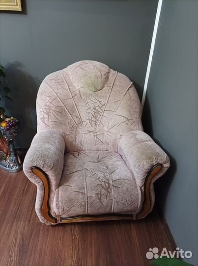 Диван и 2 кресла