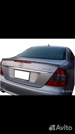 Спойлер на багажник и заднее стекло Mercedes W211