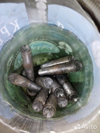 Болты длинные крепления головы классики ком-кт б/у