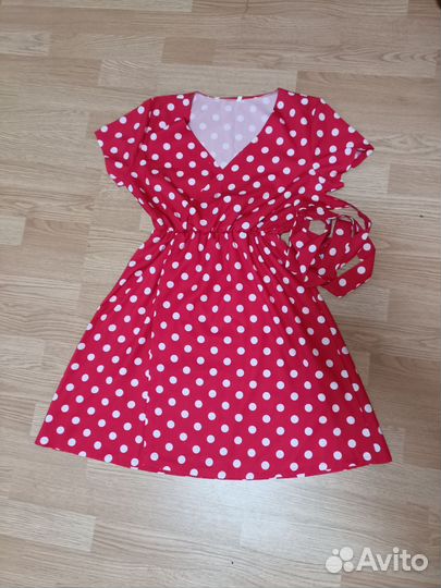 Пакет одежды на девушку 42-44 размер