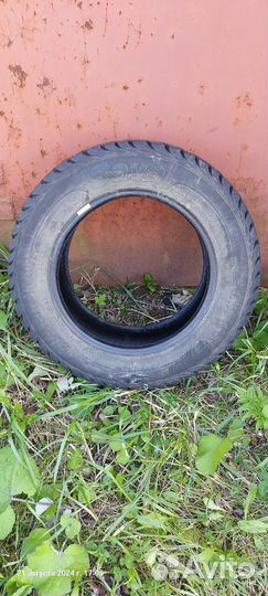 Sava Eskimo Stud 215/65 R17 92