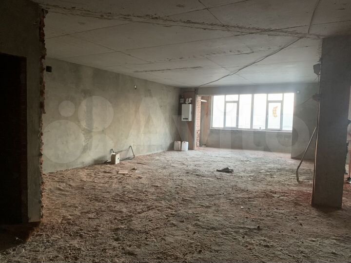 3-к. квартира, 125 м², 3/10 эт.