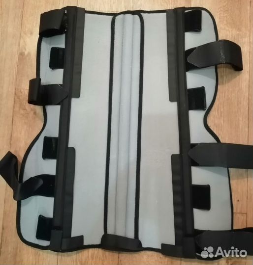 Тутор на коленный сустав