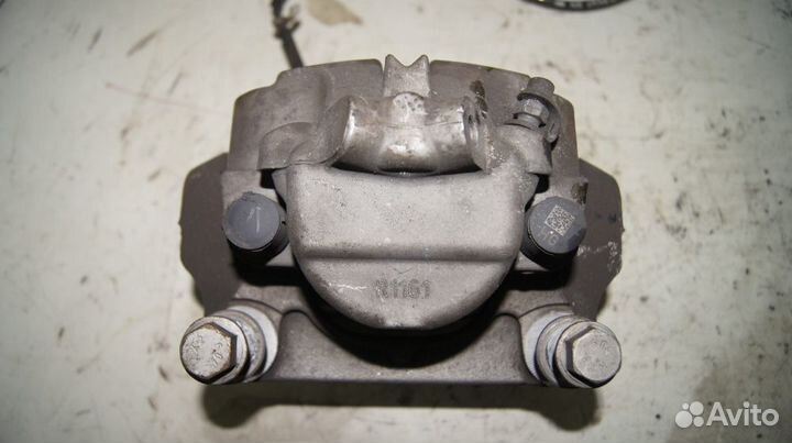 Суппорт FL (пробег 42767) BMW 530i F10 (Тормозная