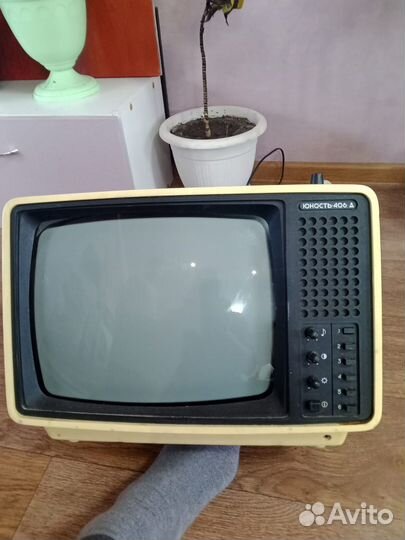 Приемник телевизионный юность 406д