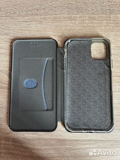 Чехол на iPhone 11
