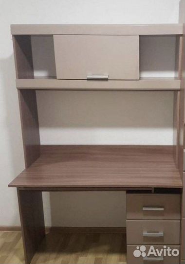 Компьютерный стол Симба с надстройкой Кофе