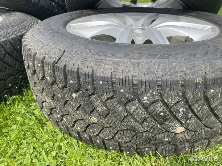 R17 Gislaved Nord Frost 200 SUV 235/65, PCD 5x114.3 DIA 66.1