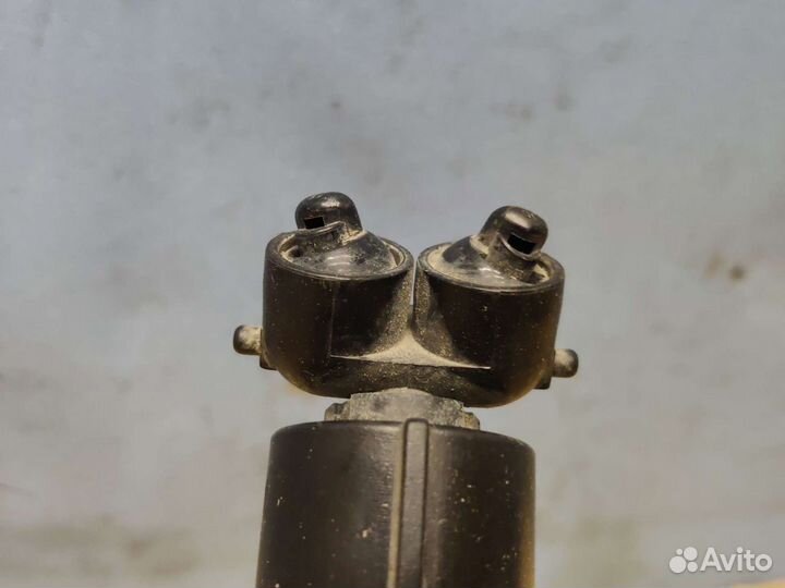 Форсунка омывателя фар BMW E65