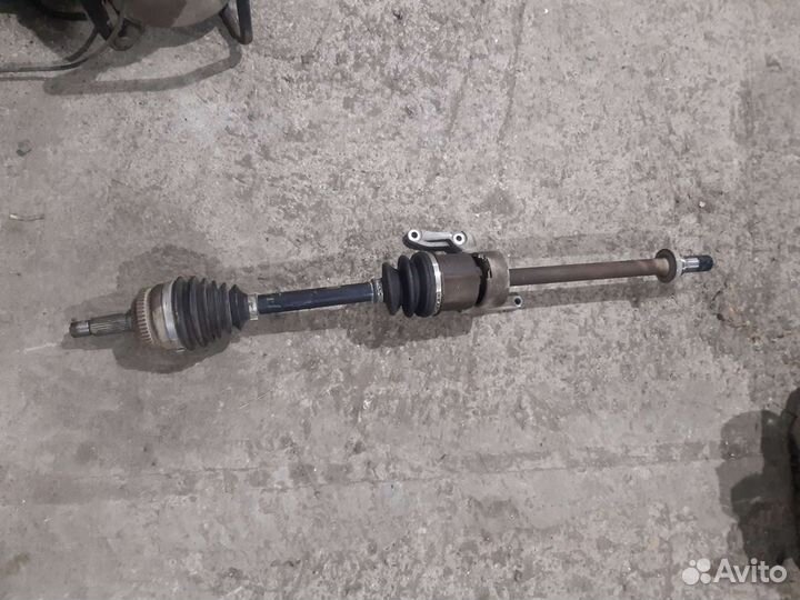 Geely Emgrand x7 привод правый