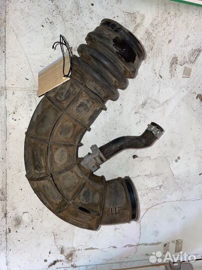 Патрубок воздушного фильтра Лада 2112 2112