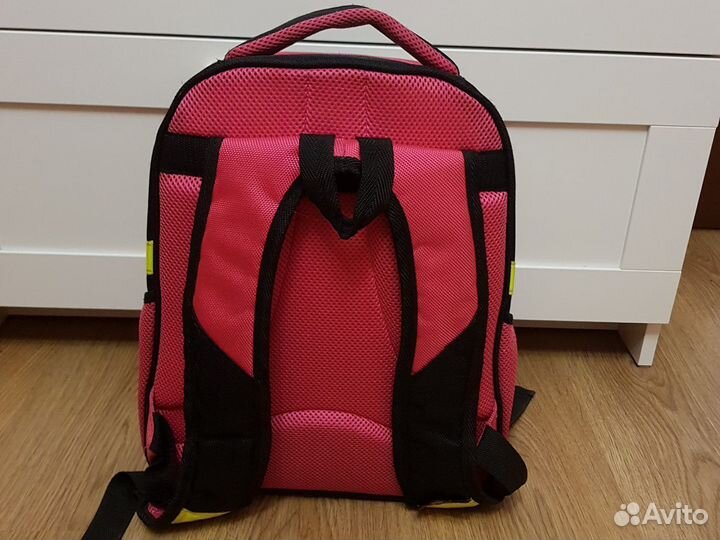 Школьный рюкзак для девочки