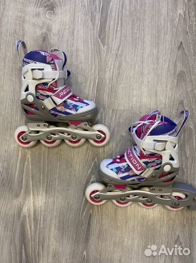 Роликовые коньки с амуницией, размер 26-31