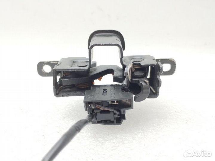 Замок капота правый Mercedes-Benz S-Class W221 5.5