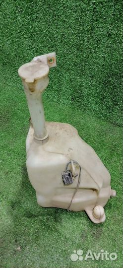 Бачек омывателя Mazda 626 GE(91-96) б\у