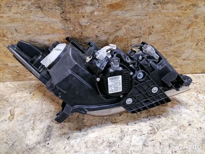 Фара ксенон левая Infiniti M Y51