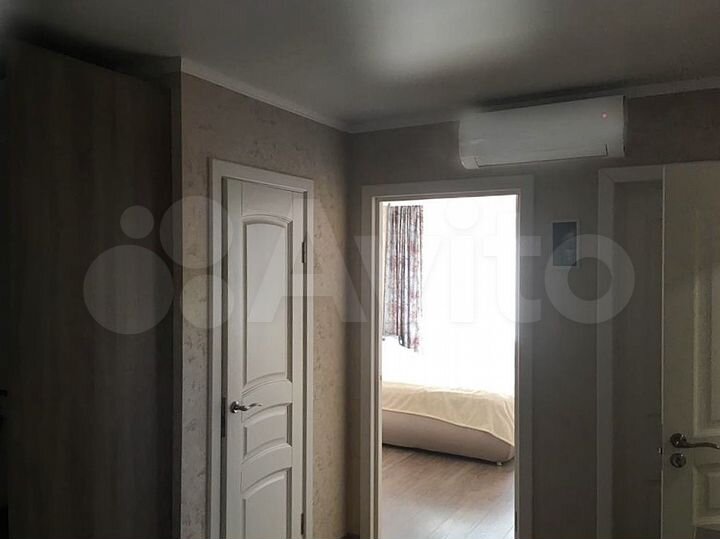 3-к. квартира, 70 м², 1/3 эт.