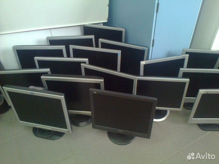 LCD монитор 15