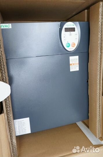 Преобразователь Schneider Electric ATV212HD15N4