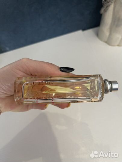 Excentric Molecules 04